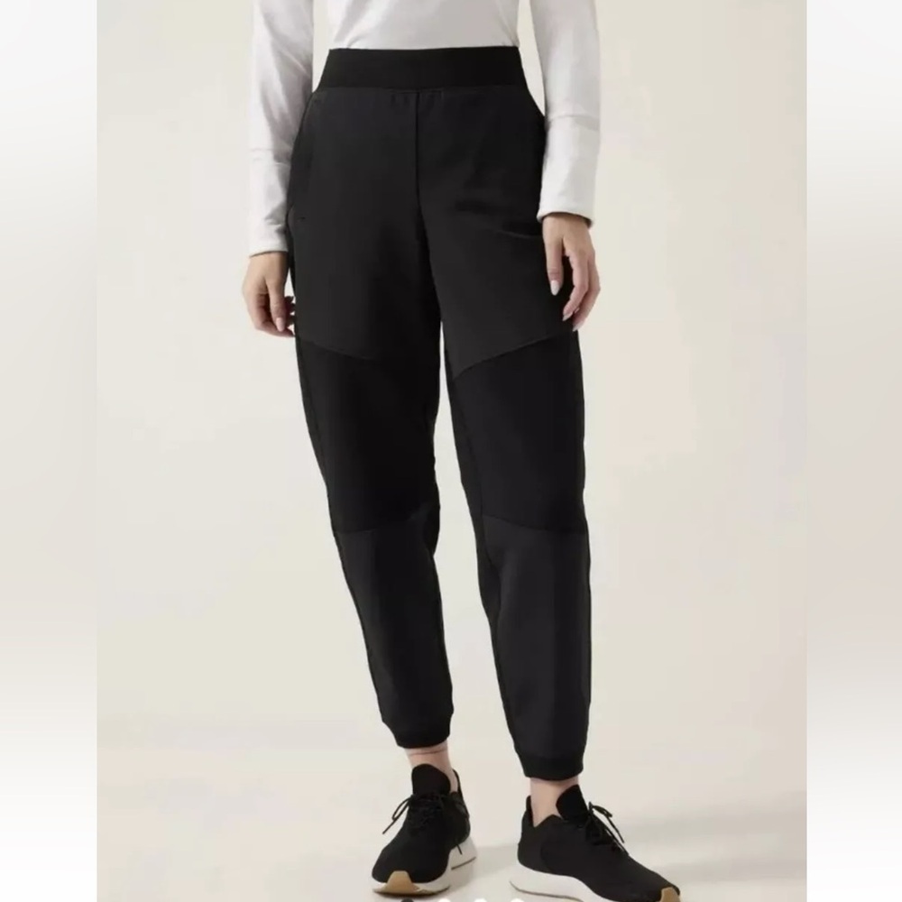 NWOT Athleta Get Set Hybrid Jogger Pants Black Activewear Casual Women’s XS